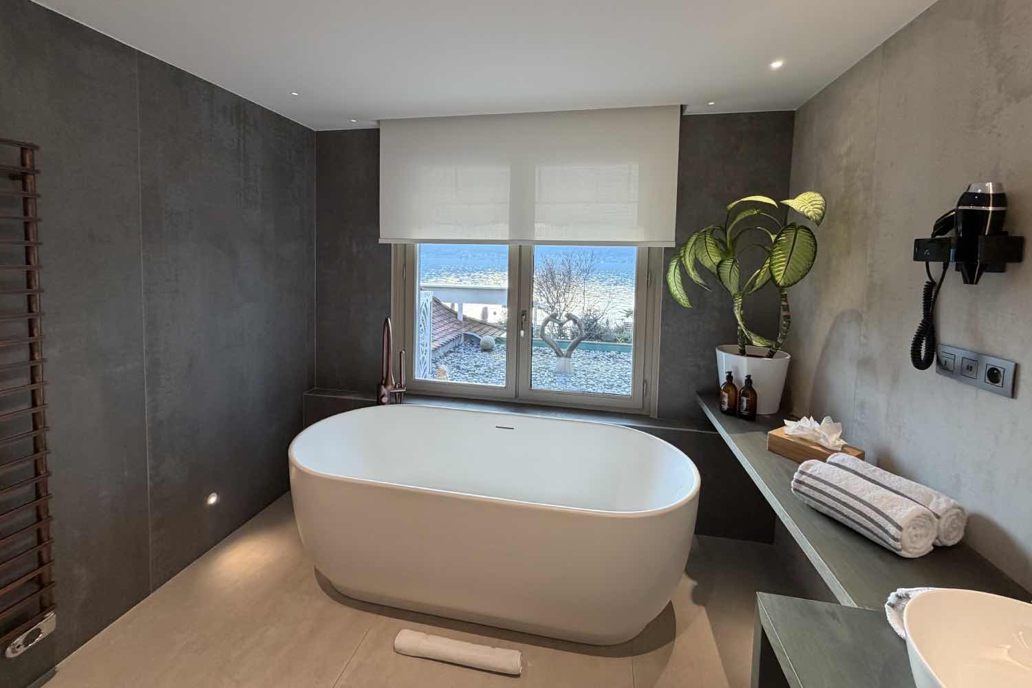 24V low-voltage blind in the bathroom of a luxury hotel in Annecy.